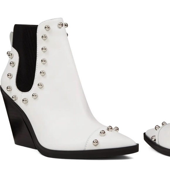 Nine West Shoes - Nine West Zoneout Studded Chelsea Bootie new!